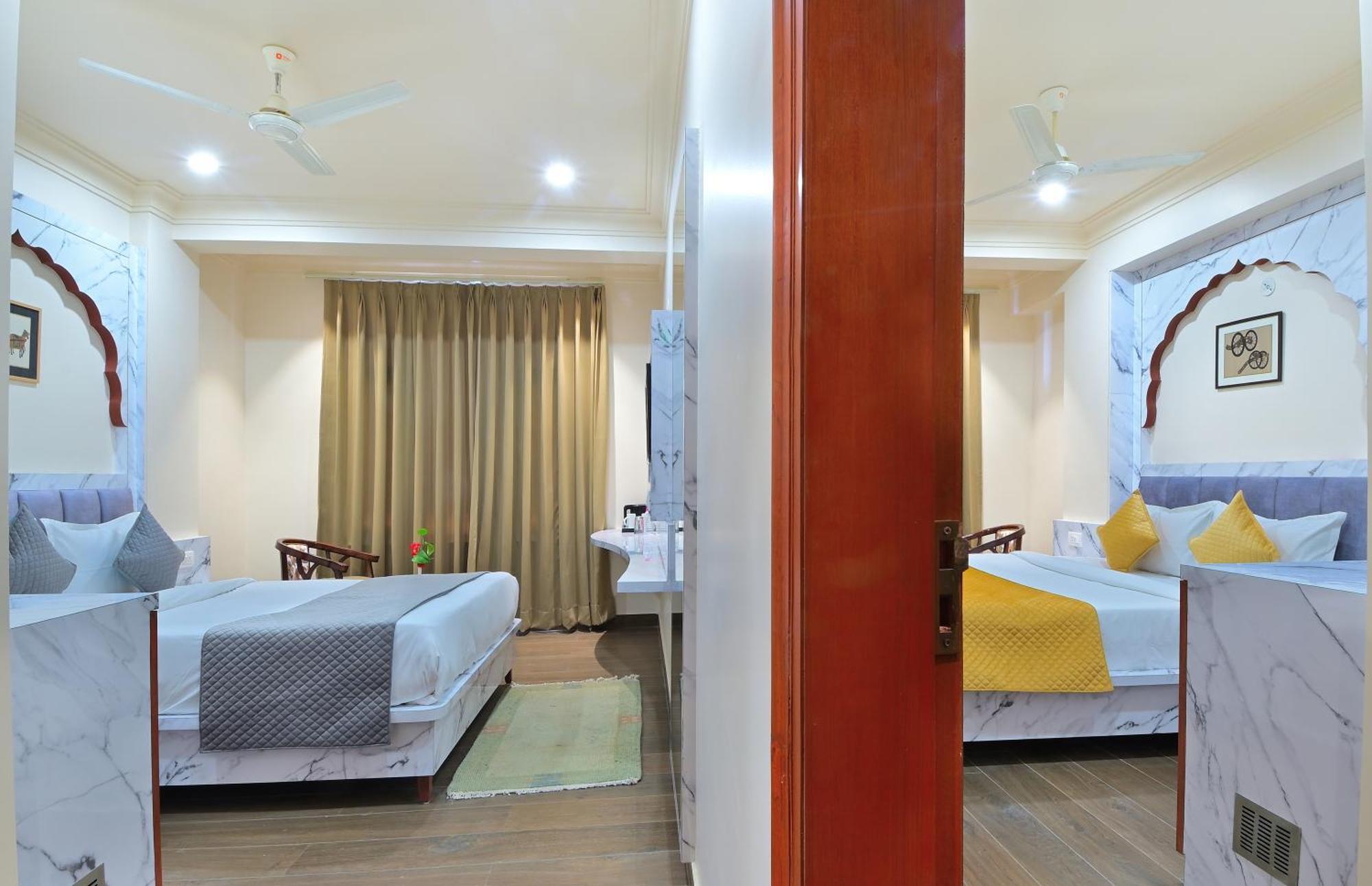 Deluxe Queen Room with Two Queen Beds